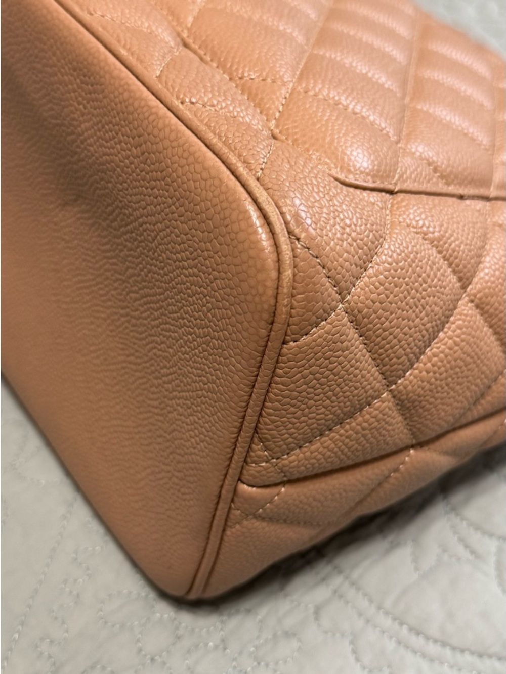 CHANEL Medallion Tote - Picture 5 of 16